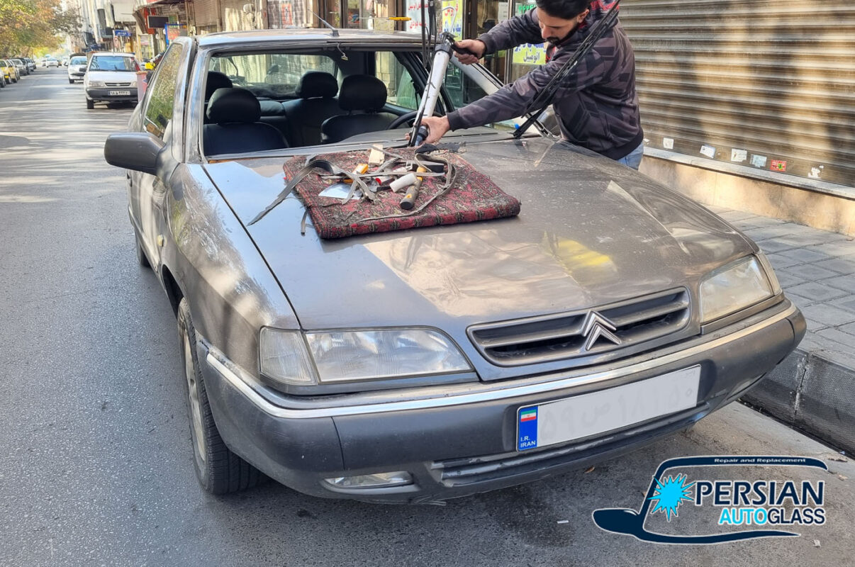 تعویض شیشه جلو زانتیا